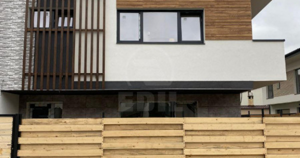 Casa cuplata,semifinisata,zona Parc Poligon, Floresti