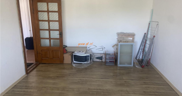 Apartament 2 camere , zona Liceul Economic , 56 mp , decoman