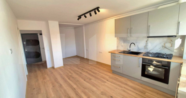 Apartament cu 3 camere, parcare inclusa, curte privata, zona
