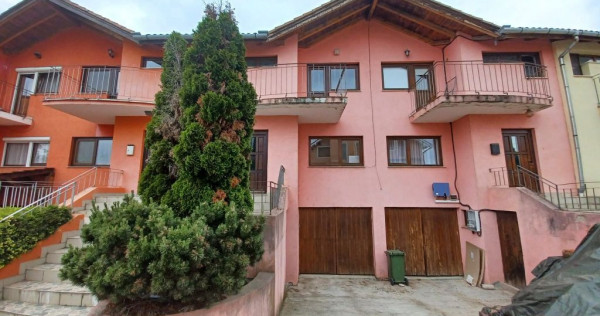 Casa insiruita, 2 dormitoare, garaj, Sanmartin. 120 000 E...