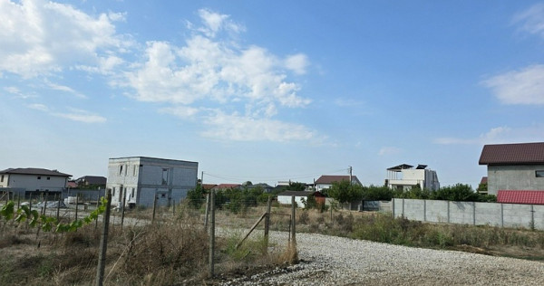 Teren de vanzare in Lazu lot de casa