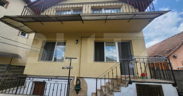 Casa individuala cu 5 camere,200 mp utili,zona centrala Aiud