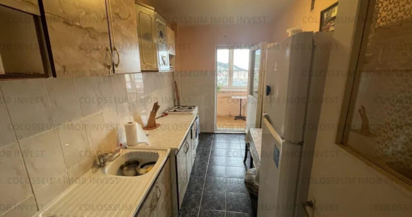 Apartament cu 3 camere, decomandat - zona Racadau