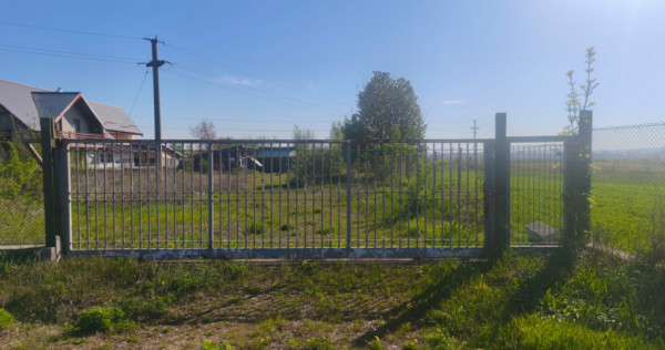 Teren intravilan, 2500mp, front 20ml, Radauti