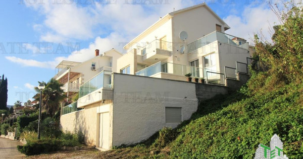 Casa de in Herceg-Novi Muntenegru