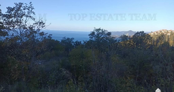 Teren de in Budva Muntenegru