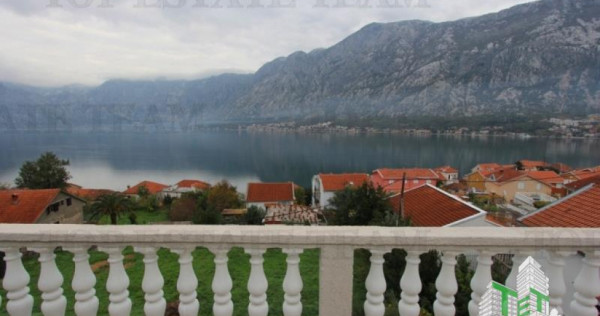 Casa de in Kotor Muntenegru
