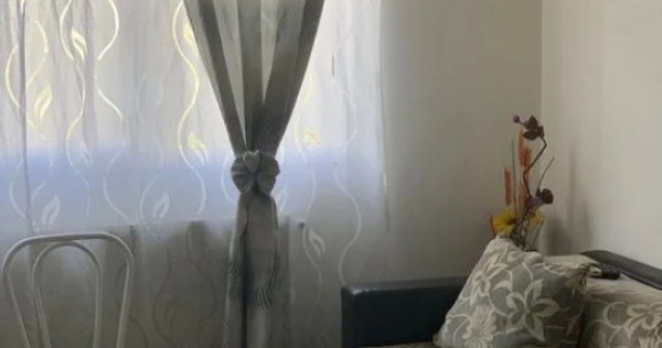 1 camera in zona Medicinei