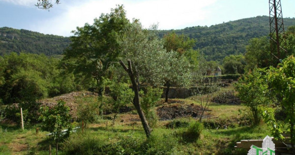 Teren de in Tivat Muntenegru