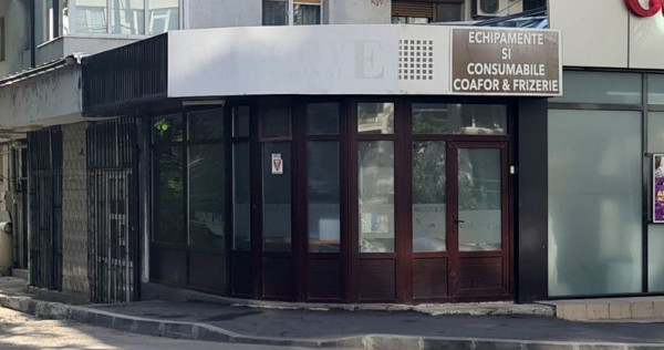 Spațiu comercial stradal de vânzare – 75 mp – Strad...