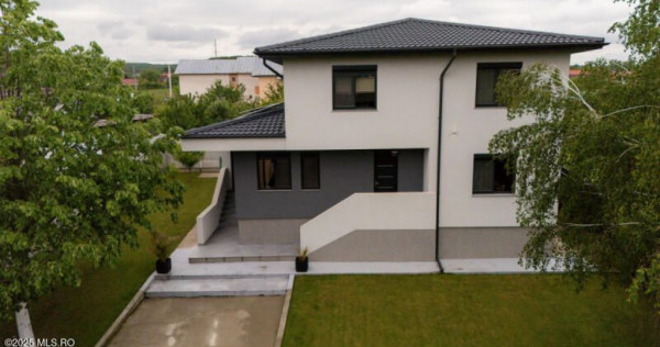 Bascov - Labusesti, Casa P+E, garaj, teren 809 mp