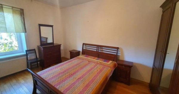 2 camere in zona Aradului