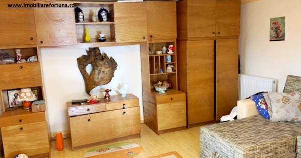 Casa si 107 mp teren, cu beci si loc parcare, zona Centru-Piatra Neamt