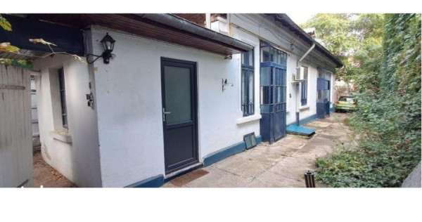 1 Mai Domenii - casa, 4 camere, curte, multiple dependinte, parcare