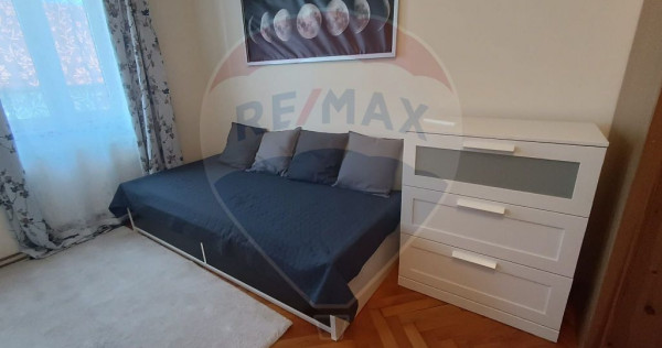 Apartament de inchiriat la 1 minut de Piata Mare