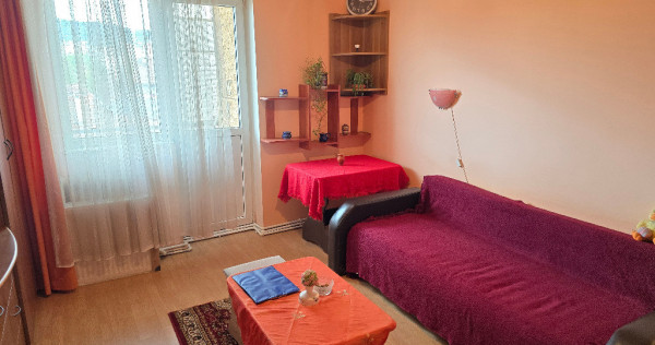 Vand apartament cu 2 camere in Deva, Sala Sporturilor in P-uri, et 3