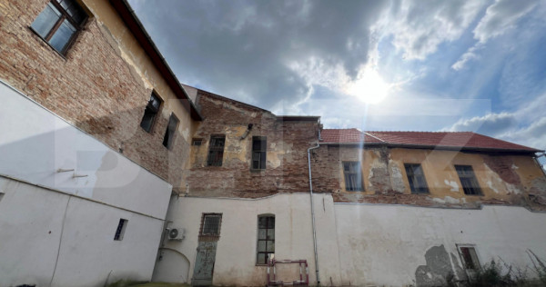 Hotel cu 44 camere, renovabil, poziționat ultracentral &ndash;