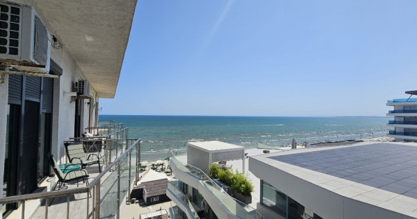 Garsoniera , prima linie la mare