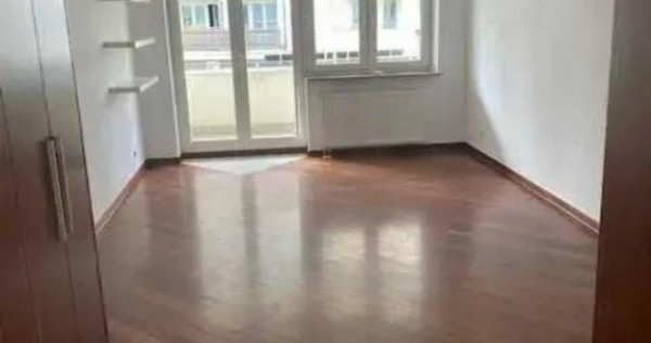 Garsoniera in zona Unirii