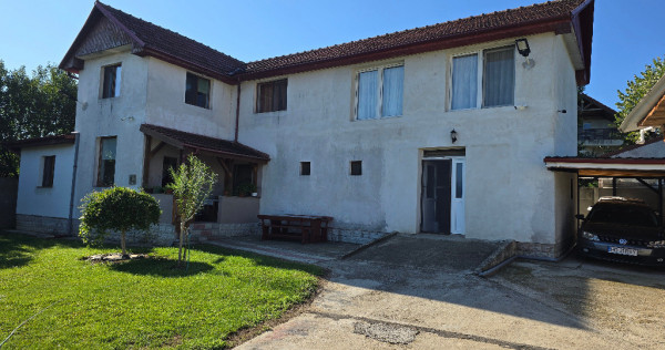 Vand casa in Deva, zona Zavoi, P+E, constructie din BCA si boltari,
