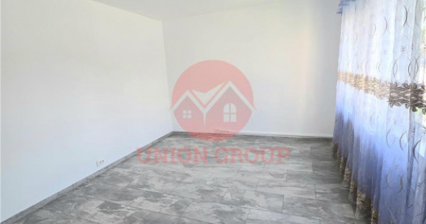 Apartament 2 Camere, Decomandat, Navodari