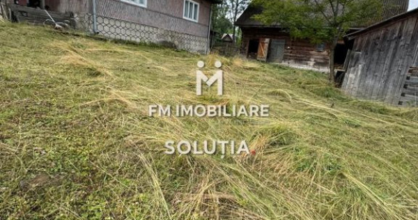 Casă de vânzare în Moisei, zonă turistică- 23 ari te...