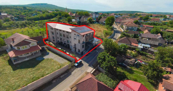 Hotel / Pensiune cu 24 camere de v&acirc;nzare - Băile 1 Mai