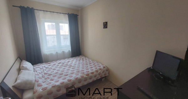 Apartament la mansarda 4 camere zona Vasile Aaron