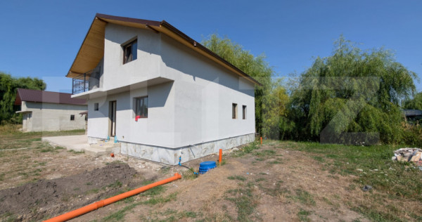 Casă individuală modernă, construcție 2021 &ndash; spațioas