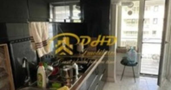 Apartament cu 2 camere situat la Royal Town