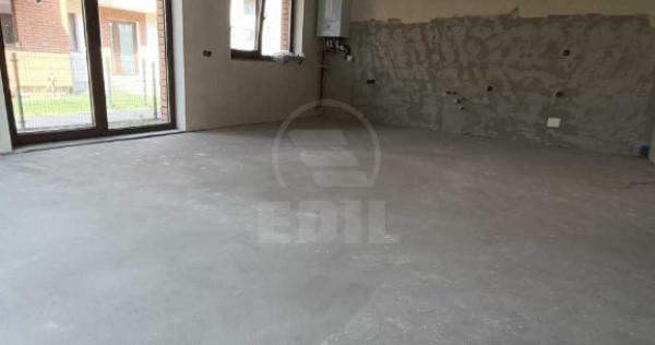 Casa cuplata, zona Lidl, Floresti