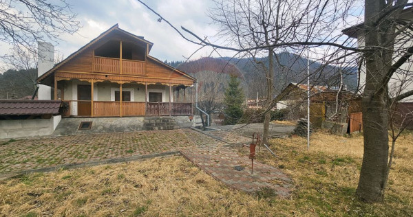 Casă solidă din cărămidă, mobilată, garaj, teren ge...