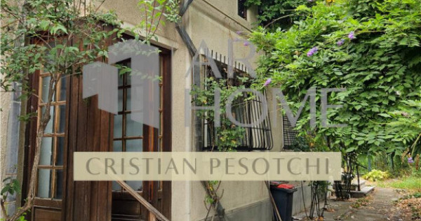 Casa 3 camere, in Ploiesti