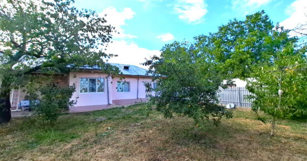Casa si teren de vanzare Blidari - Cotesti