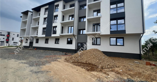 Apartament cu 2 camere si balcon etaj 1 zona Octavian Goga S