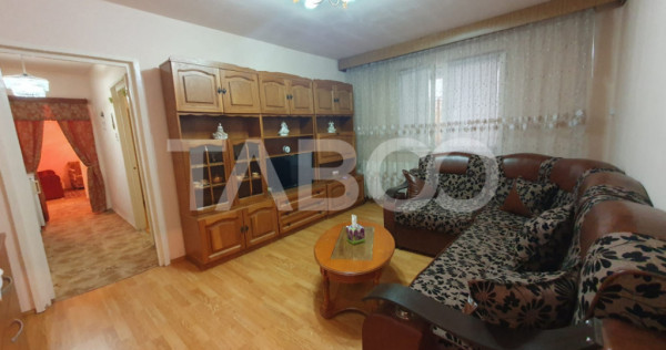 Apartament 3 camere 76 mp utili cu balcon 4 mp zona Tudor Vl