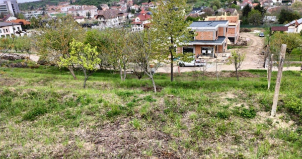 RECO Teren intravilan in Oradea zona Dealuri 850mp cu utilit