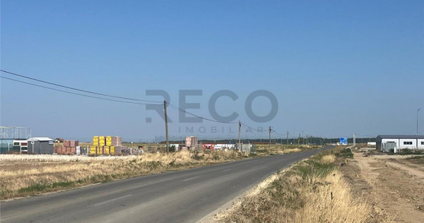 RECO Teren extravilan cu acces la drumul Oradea-Livada de B