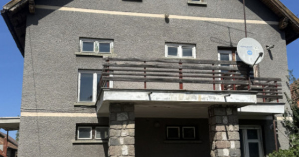 Casa 5 Camere 160 mp, zona Aurel Vlaicu