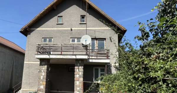 Casa 5 Camere 160 mp, zona Aurel Vlaicu