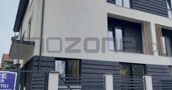 Casă spațioasă cu terasă și loc de parcare – Milit...