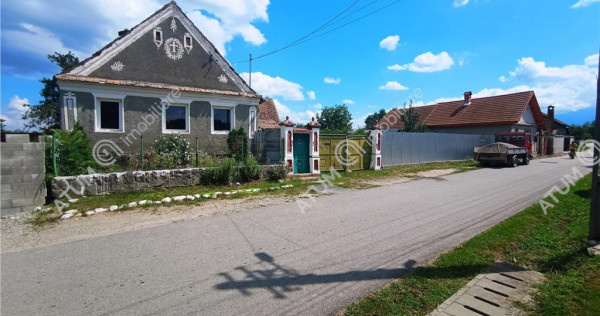 Casa cu 4 camere si 1650 mp teren la doar 30 km distanta de