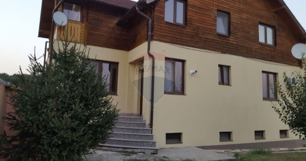 De vanzare vila langa lac la Moara Vlasiei