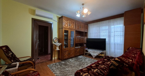 Orizont-apartament 3 camere semi-etaj 2-balcon-mobilat-centrala-beci