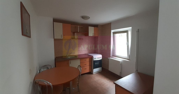 Garsonieră Piața Muncii - Aproape de Metrou