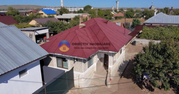 ???? Casă + Teren de Vânzare cu Vedere la Munte