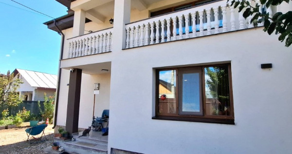 Casă de vânzare construcție 2015