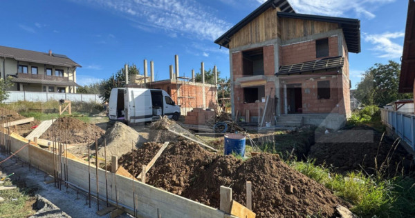 Case moderne individuale, 100 mp utili, zona Burdujeni