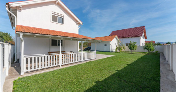 Proprietate eleganta, constructie noua, zona boema, Sanpetru