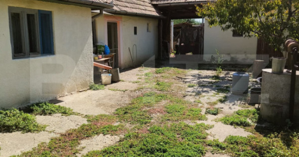 Casă individuală, locuibilă, &icirc;n comuna Mihalț